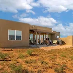 Casa Encantado- Quiet - Patios - 3Br - El Dorado