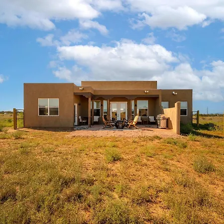 Casa Encantado- Quiet - Patios - 3br - El Dorado Santa Fe